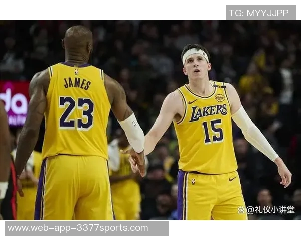 里夫斯自豪成为NBA历史首位助攻父子空接的球员这一成就意义非凡